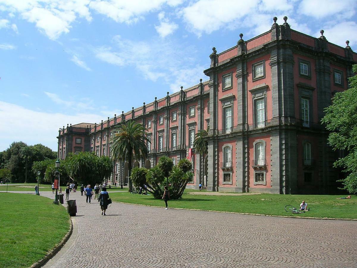 St. Teresa Museum Suites Napoli Esterno foto